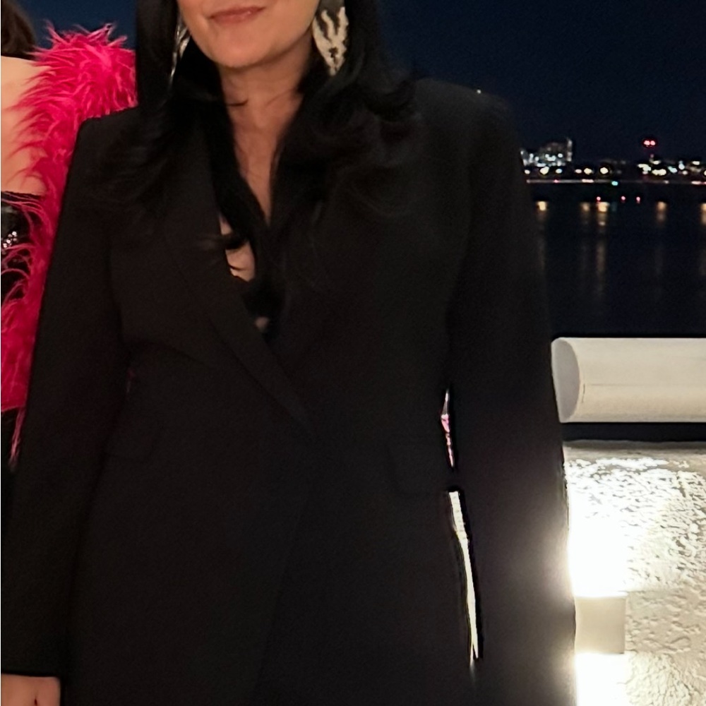 Alice + Olivia Classic Black (one piece shorts) Blazer! Gorgeous and sexy!